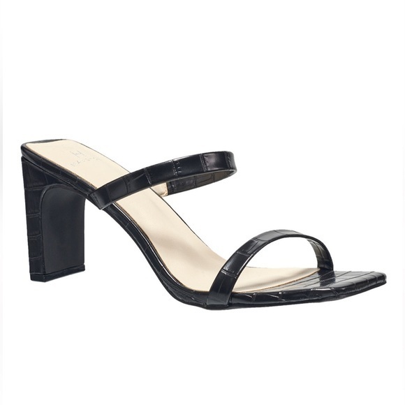 nib H by Halston Kauai Square Toe Sandal Heels in Black, size 8 - Picture 1 of 5